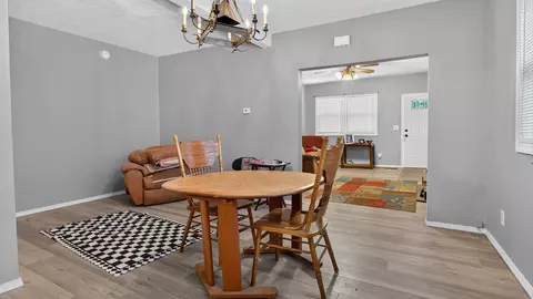 Dining - 903 Low St, Bloomington, IL 61701 photo 2 of 3