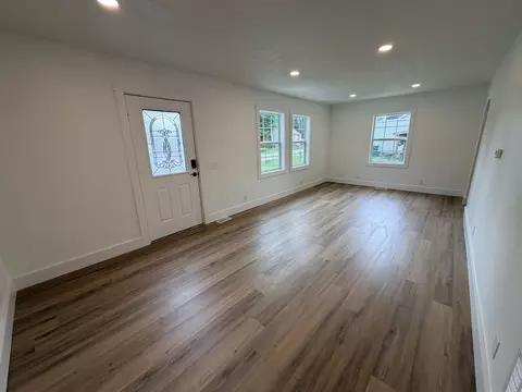 529 7th Ave, Ottawa, IL 61350 photo 3
