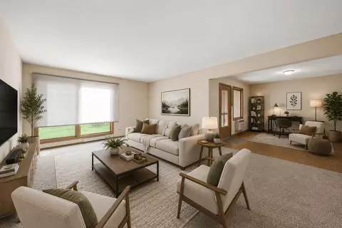 Living - 4110 Orchard Ln, Matteson, IL 60443 photo 1 of 2