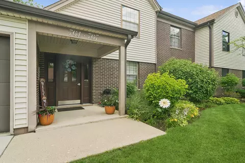 763 White Pine Rd #5A2, Buffalo Grove, IL 60089