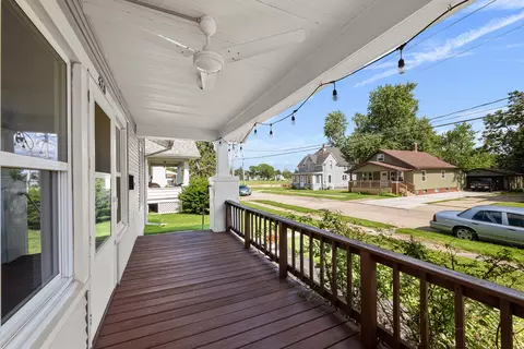 Exterior - 520 Pine St, Kewanee, IL 61443 photo 4 of 5
