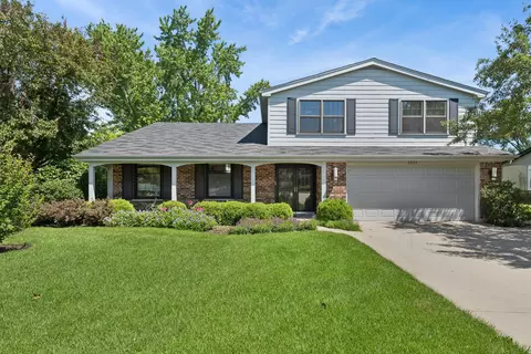3934 Joanne Dr, Glenview, IL 60026