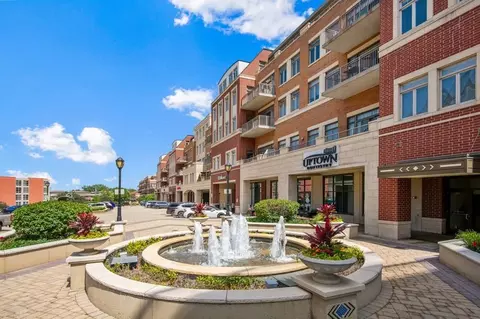 120 N Northwest Hwy N #307, Park Ridge, IL 60068
