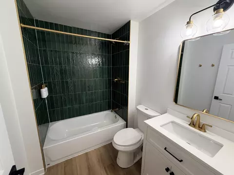 Bath - 410 E Abe St, Plano, IL 60545 photo 1 of 4
