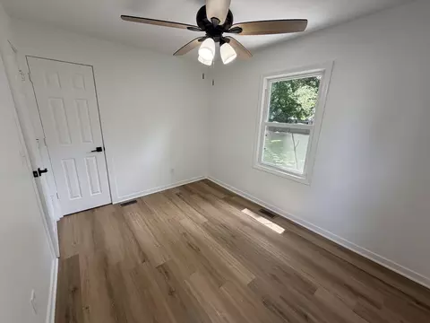 Bedroom - 410 E Abe St, Plano, IL 60545 photo 6 of 6