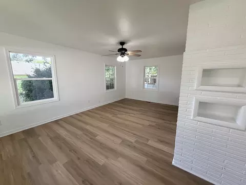 Living - 410 E Abe St, Plano, IL 60545 photo 3 of 3