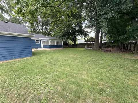 Exterior - 410 E Abe St, Plano, IL 60545 photo 7 of 8