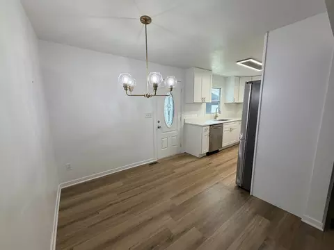 Dining - 410 E Abe St, Plano, IL 60545 photo 1 of 1