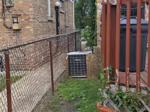 Exterior - 727 E 87th Pl, Chicago, IL 60619 photo 3 of 4