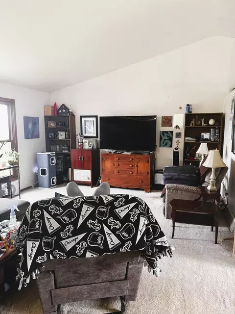 Living - 1868 Wolverine Rd, Dixon, IL 61021 photo 1 of 4
