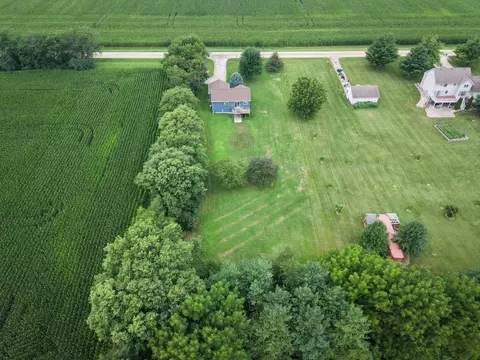 View/Area - 1868 Wolverine Rd, Dixon, IL 61021 photo 4 of 6