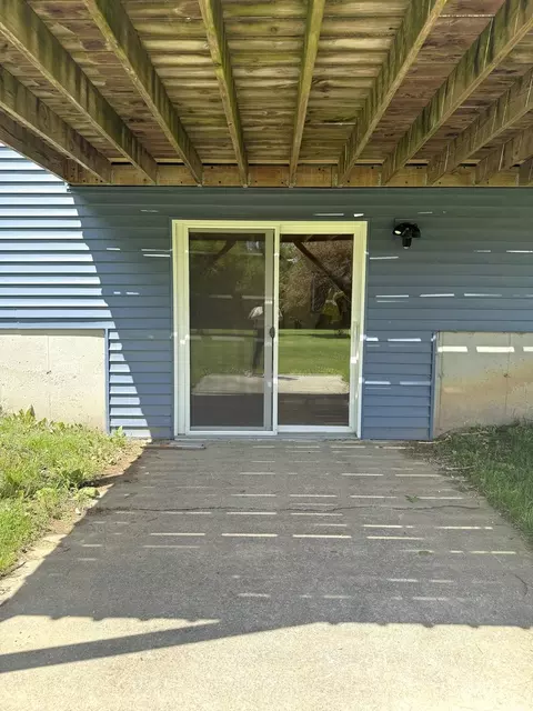 Exterior - 1868 Wolverine Rd, Dixon, IL 61021 photo 4 of 9