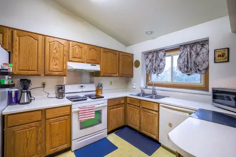 Kitchen - 1868 Wolverine Rd, Dixon, IL 61021 photo 2 of 3