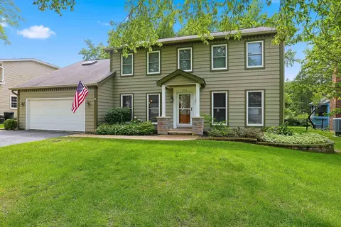 2528 Sun Valley Rd, Lisle, IL 60532