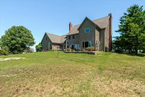 Exterior - 7490 E 700 North Rd, Mclean, IL 61754 photo 8 of 10