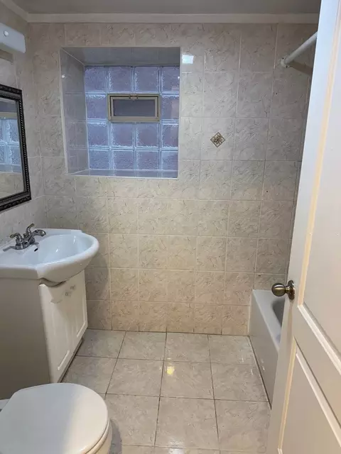 Bath - 2434 W Pershing Rd, Chicago, IL 60632 photo 2 of 4