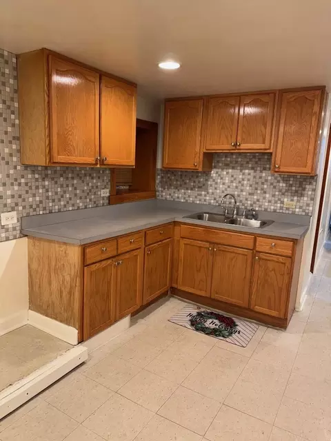 Kitchen - 2434 W Pershing Rd, Chicago, IL 60632 photo 3 of 3