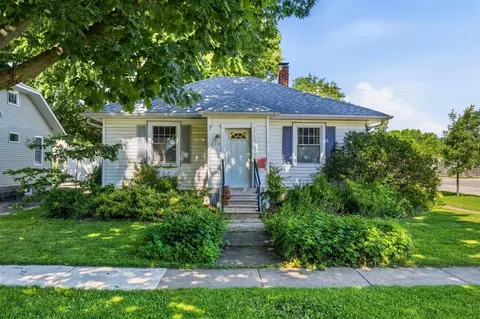 228 Anderson Blvd, Geneva, IL 60134