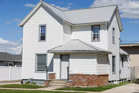 30 N Walnut St, Manteno, IL 60950