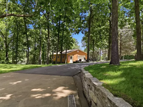 Exterior - 14950 Melinda Dr, Morrison, IL 61270 photo 12 of 13