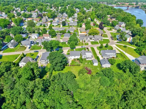 View/Area - 424 Park Ave, Ottawa, IL 61350 photo 6 of 8