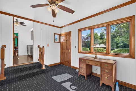 Entry Way - 424 Park Ave, Ottawa, IL 61350 photo 2 of 2