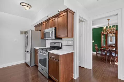 Kitchen - 424 Park Ave, Ottawa, IL 61350 photo 3 of 3