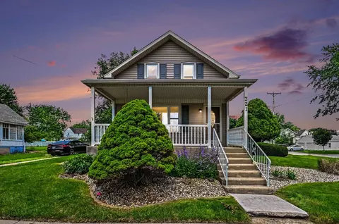 321 E Main St, Peotone, IL 60468