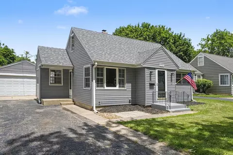 214 Pearl St, Cary, IL 60013