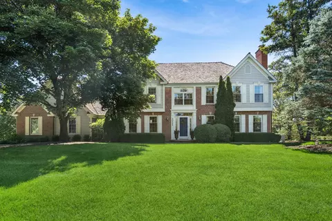 20855 N Laurel Dr, Deer Park, IL 60010