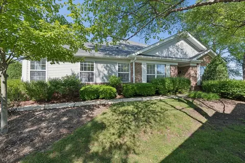 21102 W Cypress Ct, Plainfield, IL 60544