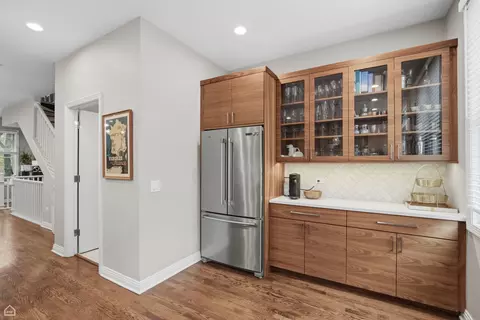 Kitchen - 1145 W Monroe St, Chicago, IL 60607 photo 3 of 5