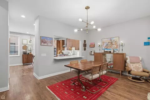 Dining - 1145 W Monroe St, Chicago, IL 60607 photo 6 of 6
