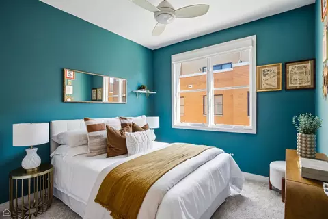 Bedroom - 1145 W Monroe St, Chicago, IL 60607 photo 4 of 7