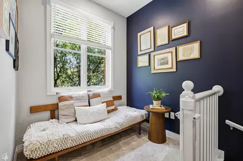 Entry Way - 1145 W Monroe St, Chicago, IL 60607 photo 1 of 1