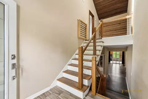 Entry Way - 1803 Cassandra Ln, Mchenry, IL 60051 photo 2 of 2