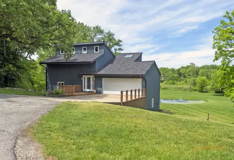 Exterior - 1803 Cassandra Ln, Mchenry, IL 60051 photo 2 of 7