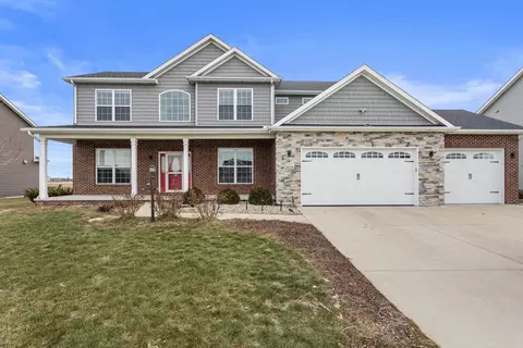3614 Freedom Blvd, Champaign, IL 61822