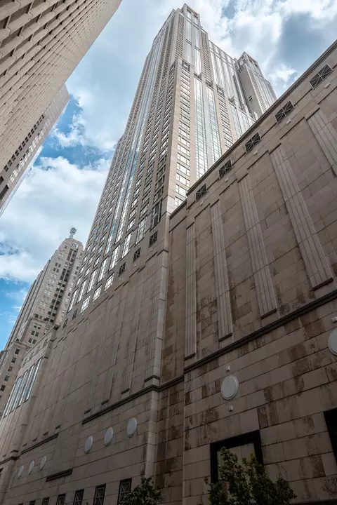77 E Walton St #25B, Chicago, IL 60611
