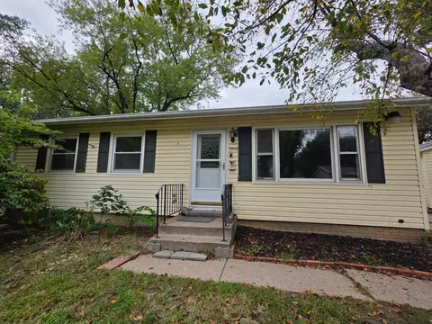 3406 Magnolia Ct, Bettendorf, IA 52722
