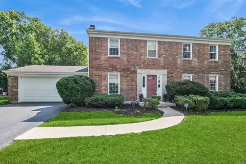 3933 Cumnor Rd, Downers Grove, IL 60515
