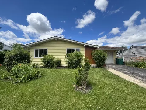 307 Laurie Dr, Lockport, IL 60441
