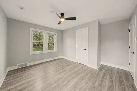 Bedroom - 14701 Beachview Ter, Dolton, IL 60419 photo 2 of 10