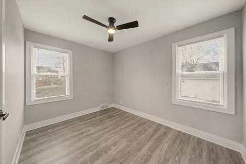 Bedroom - 14701 Beachview Ter, Dolton, IL 60419 photo 5 of 10