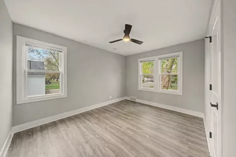 Bedroom - 14701 Beachview Ter, Dolton, IL 60419 photo 1 of 10
