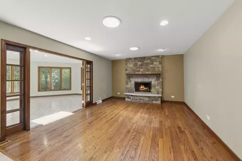 Living - Undisclosed, Wheaton, IL 60189 photo 4 of 7