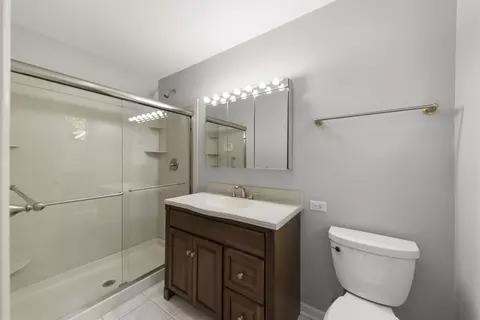 Bath - Undisclosed, Wheaton, IL 60189 photo 2 of 3