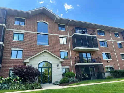 6850 W Winding Trl #202, Oak Forest, IL 60452