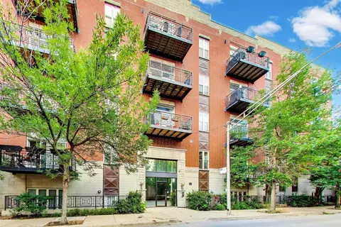 2342 W Bloomingdale Ave #401, Chicago, IL 60647
