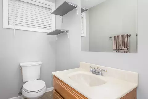 Bath - 839 E Thacker St, Des Plaines, IL 60016 photo 2 of 2